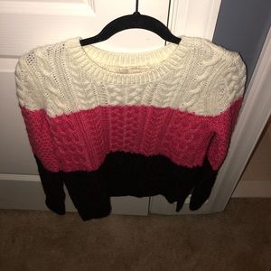Color block crew neck sweater